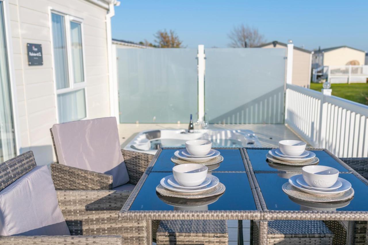 Marine Holiday Park Рил Экстерьер фото