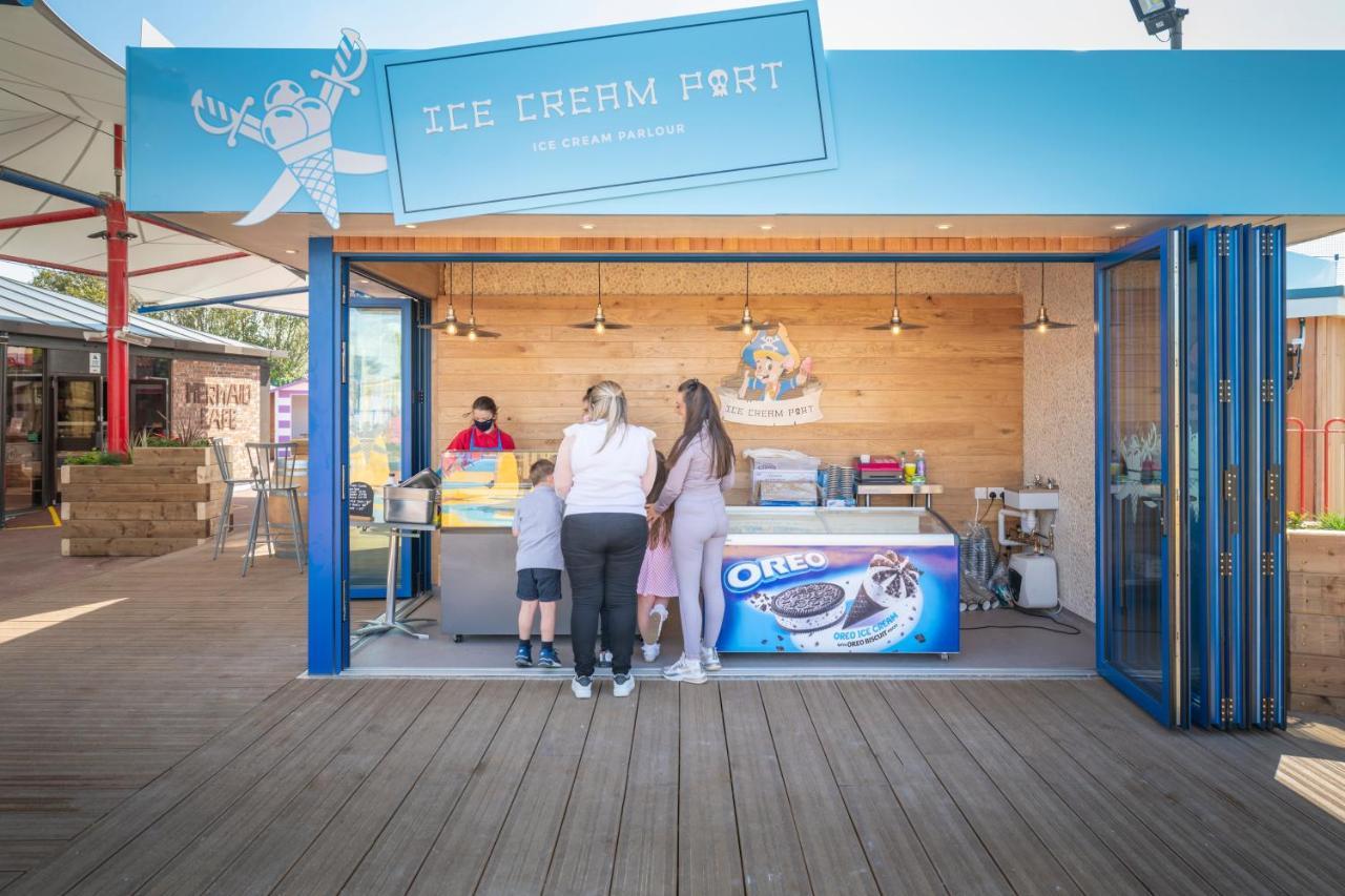 Marine Holiday Park Рил Экстерьер фото