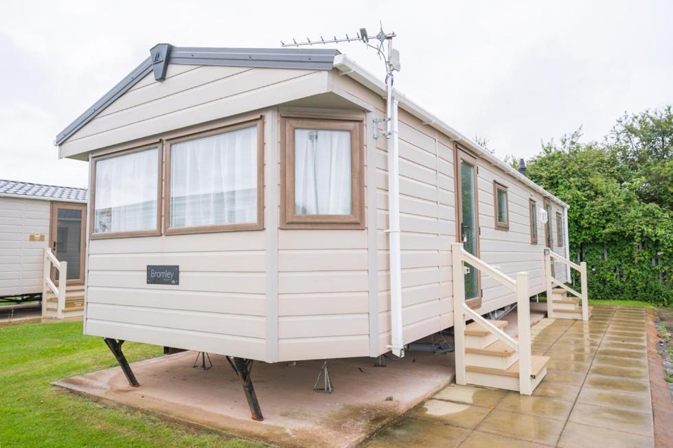 Marine Holiday Park Рил Экстерьер фото